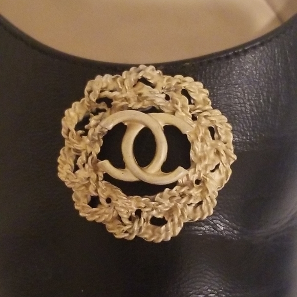 SOLD! Chanel Leather Mules Heels CC Logo 8 7.5 - Picture 5 of 12